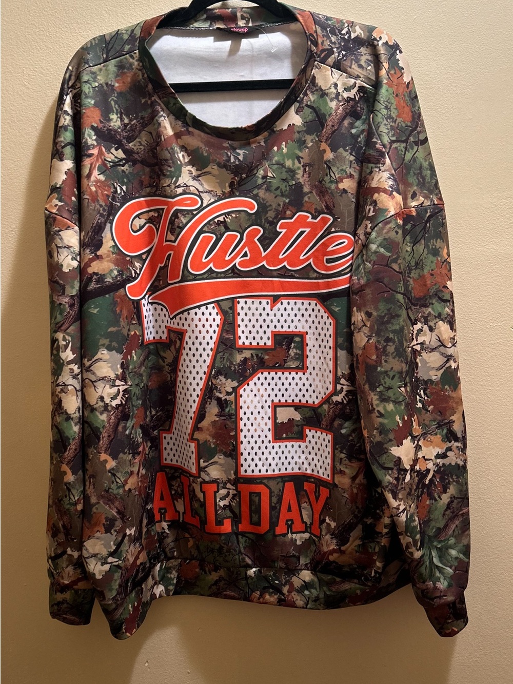Hustle 72 All Day Camo Pullover